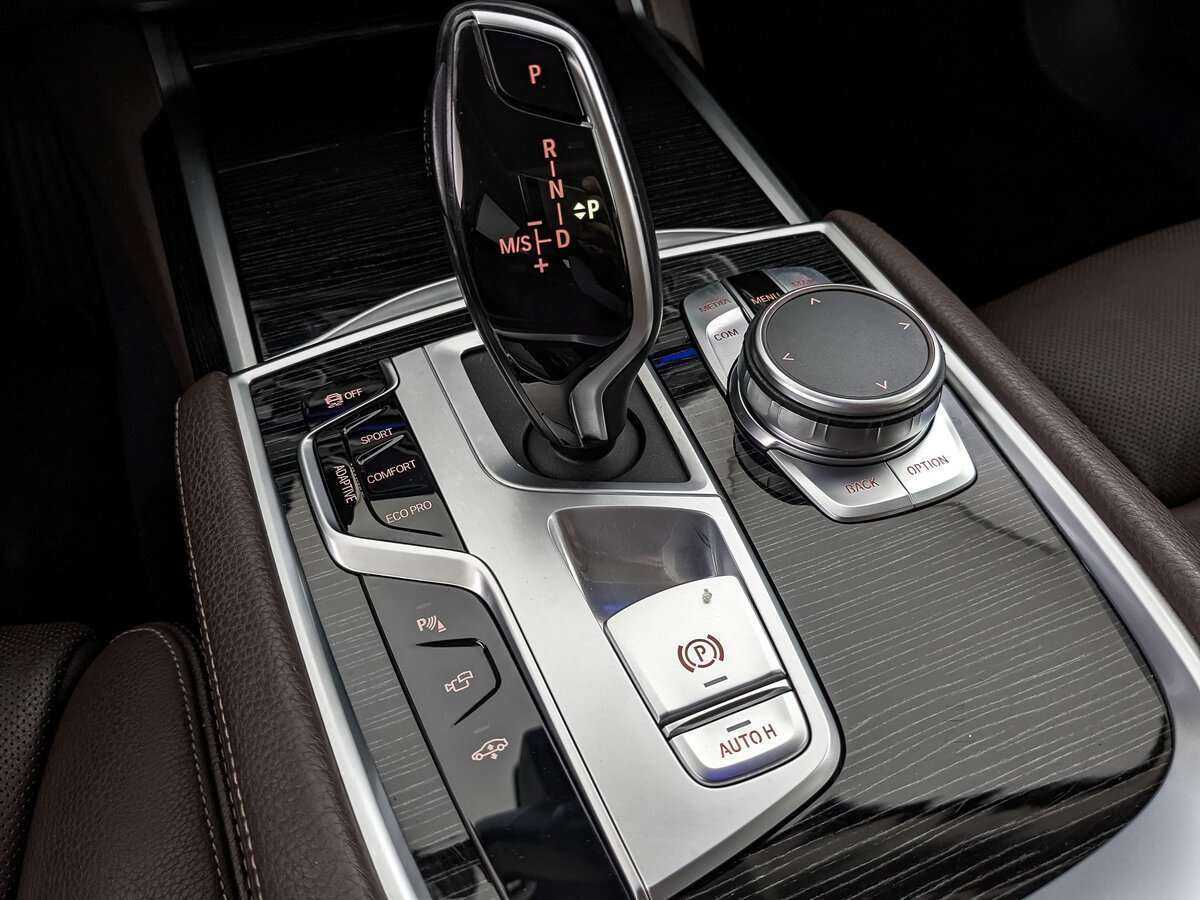 Купить BMW 7 серии с пробегом. Фото: #20