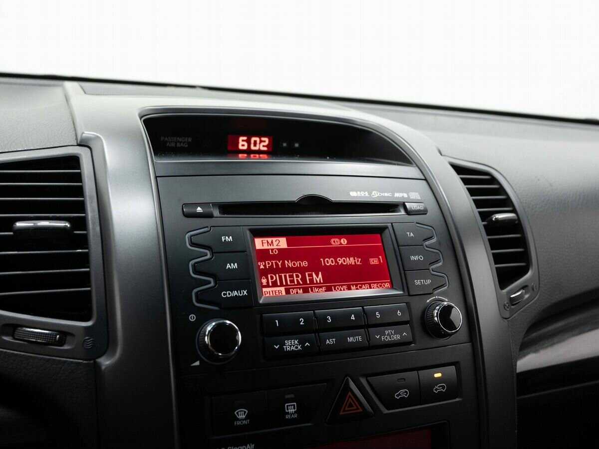 Купить Kia Sorento с пробегом. Фото: #15
