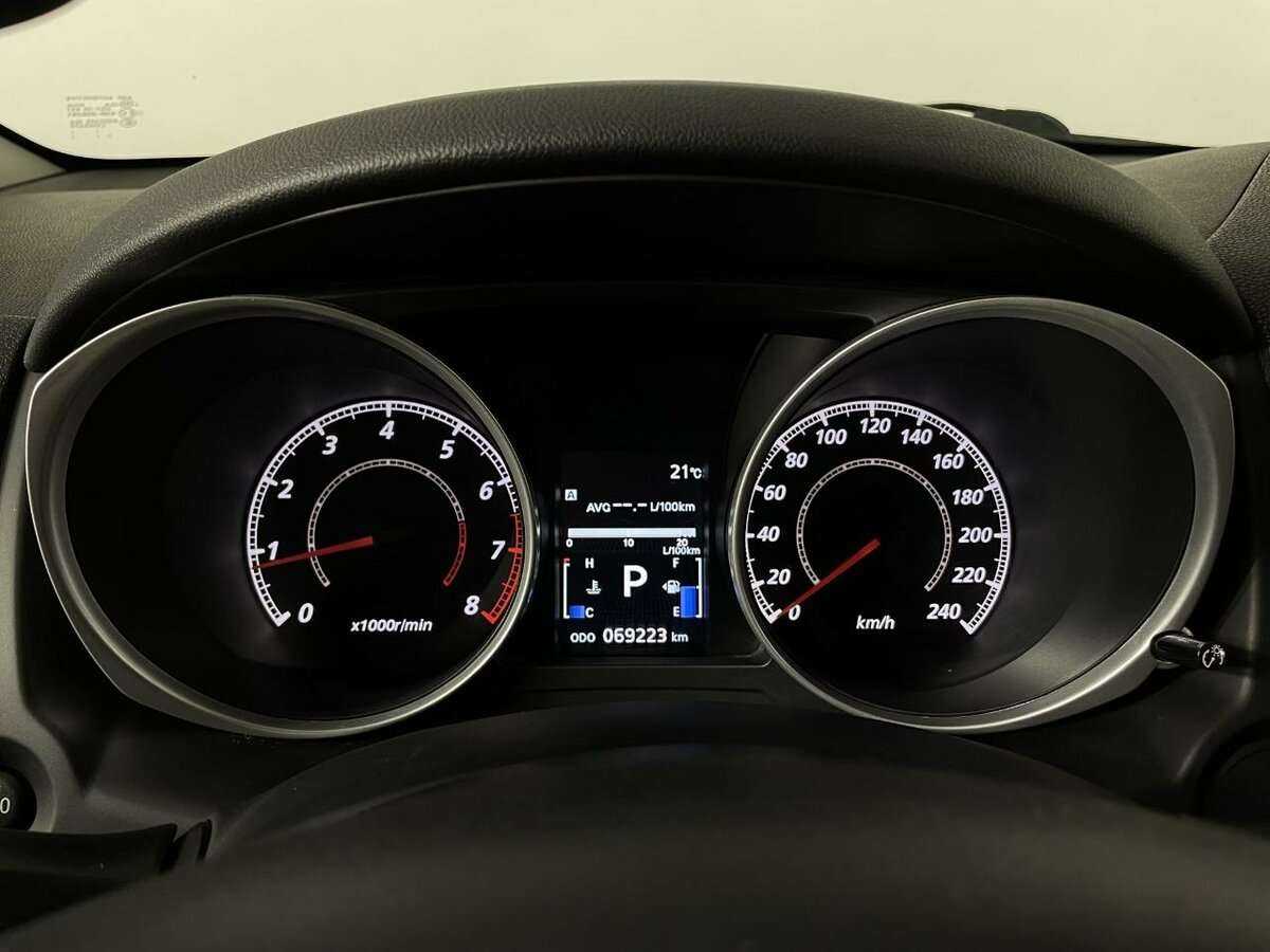 Купить Mitsubishi ASX с пробегом. Фото: #10