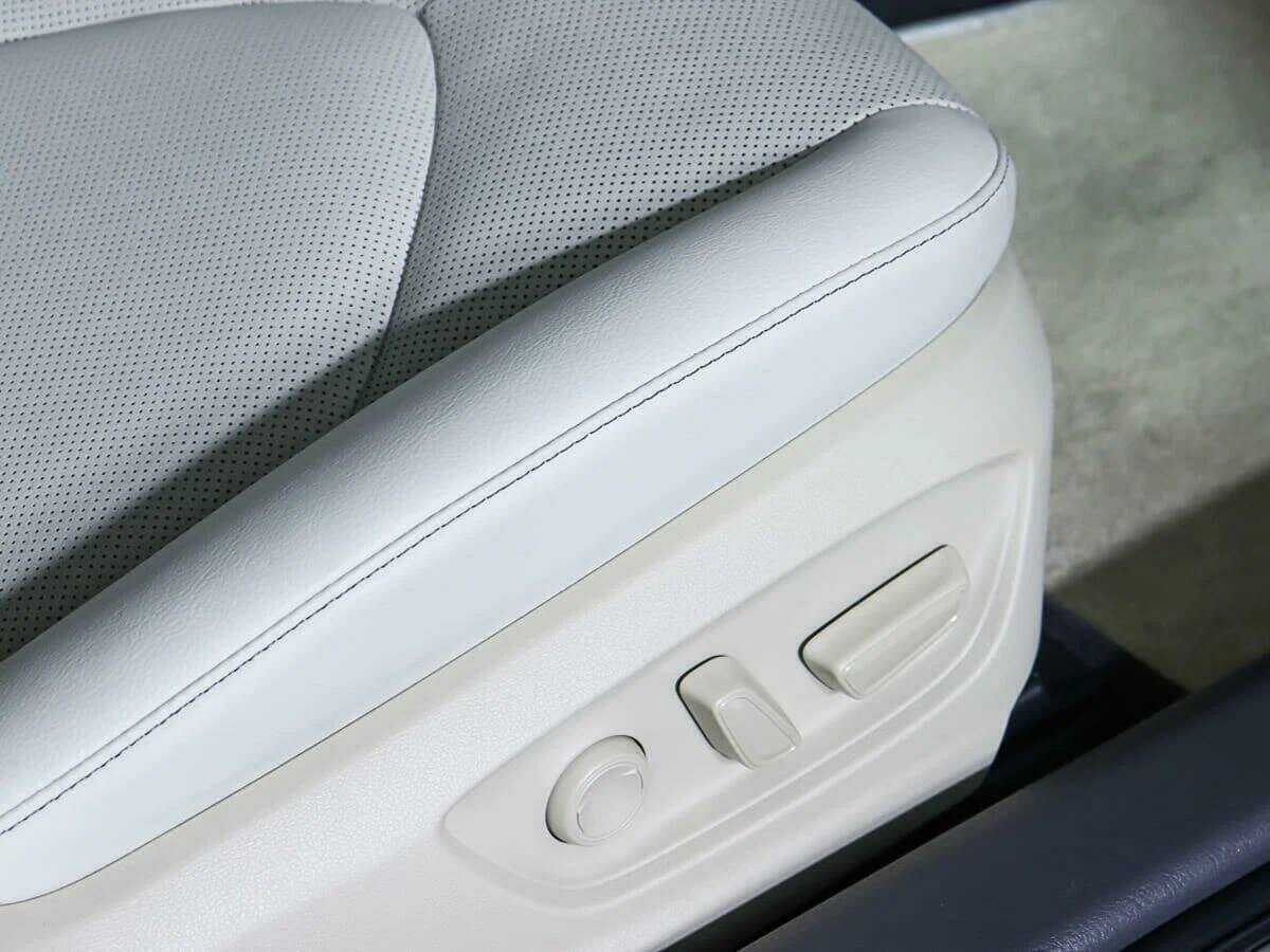 Купить Toyota Camry с пробегом. Фото: #18