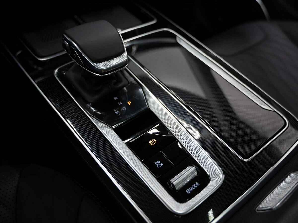 Купить Hongqi HS5 с пробегом. Фото: #20