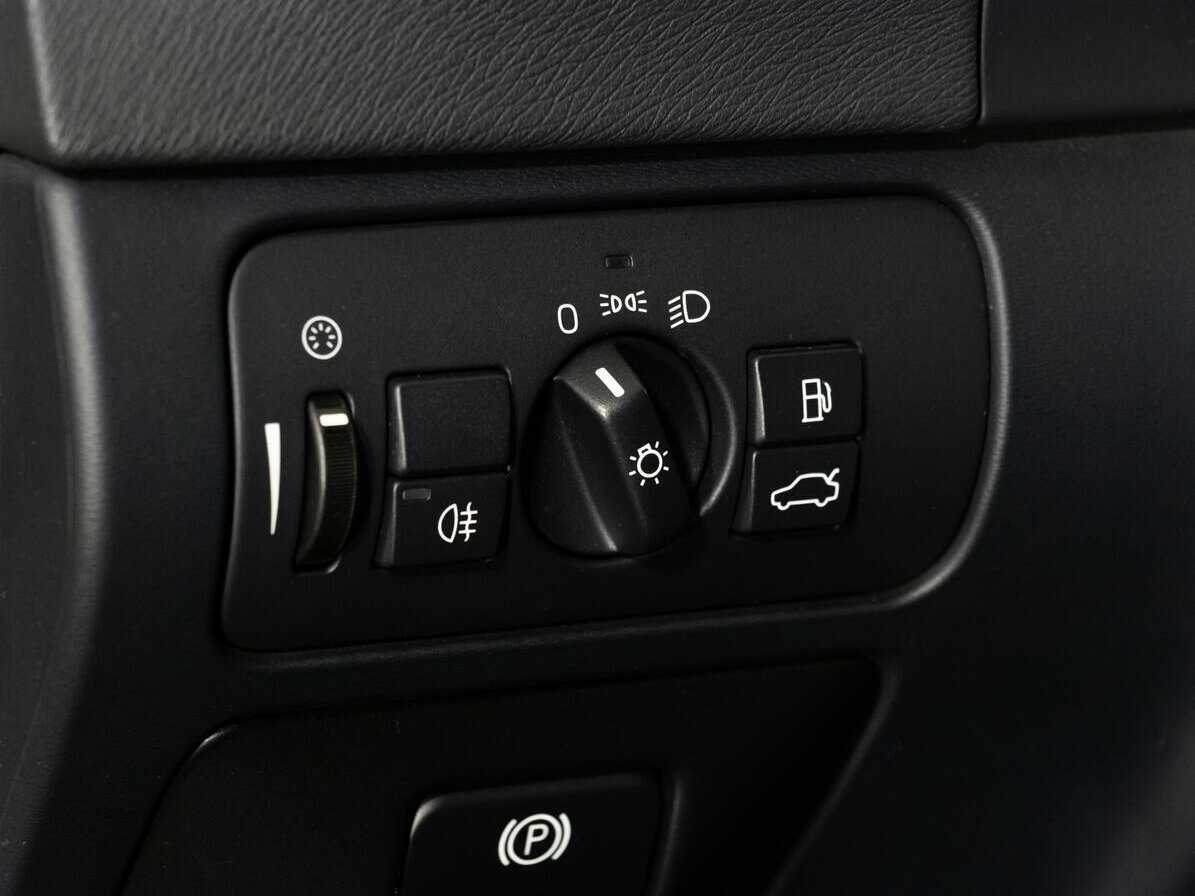 Купить Volvo S60 с пробегом. Фото: #18
