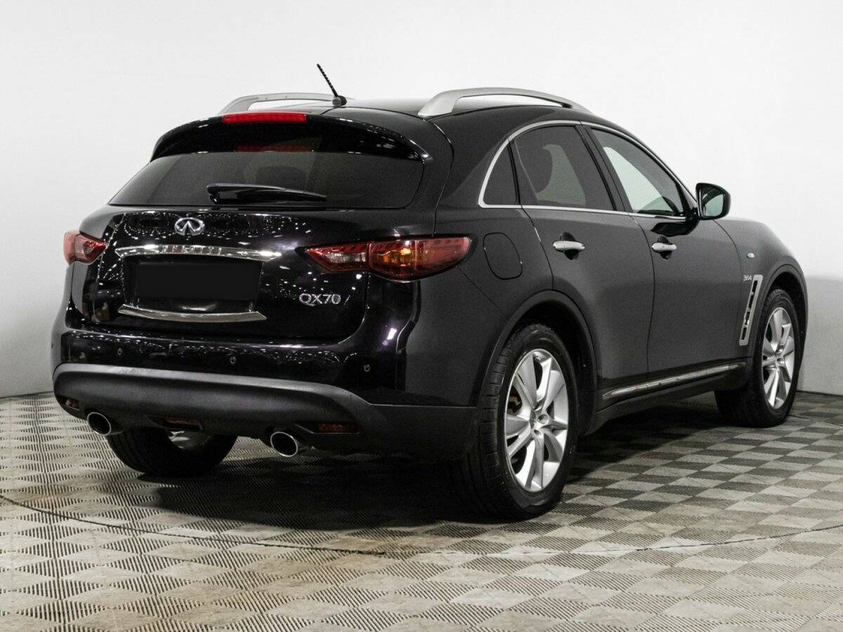 Купить Infiniti QX70 с пробегом. Фото: #4