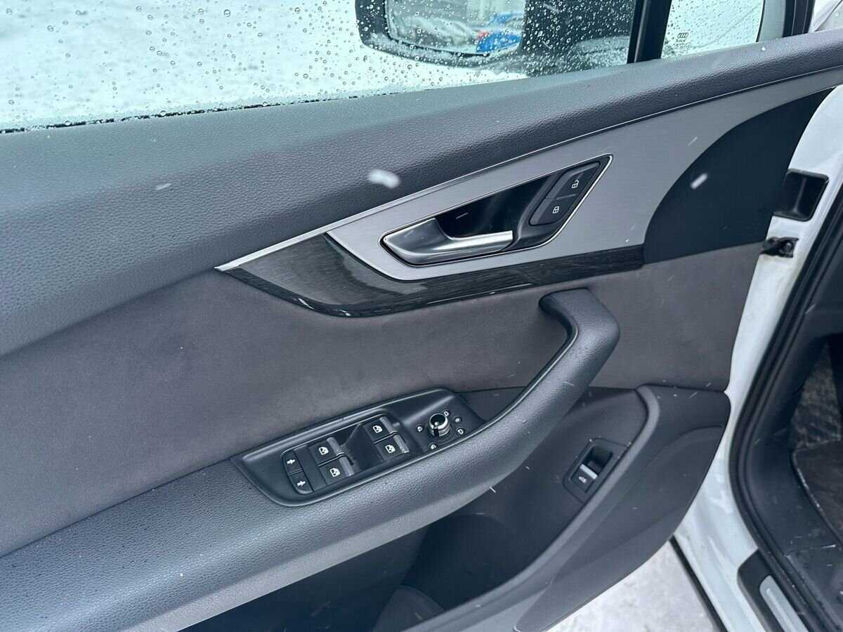 Купить Audi Q7 с пробегом. Фото: #8