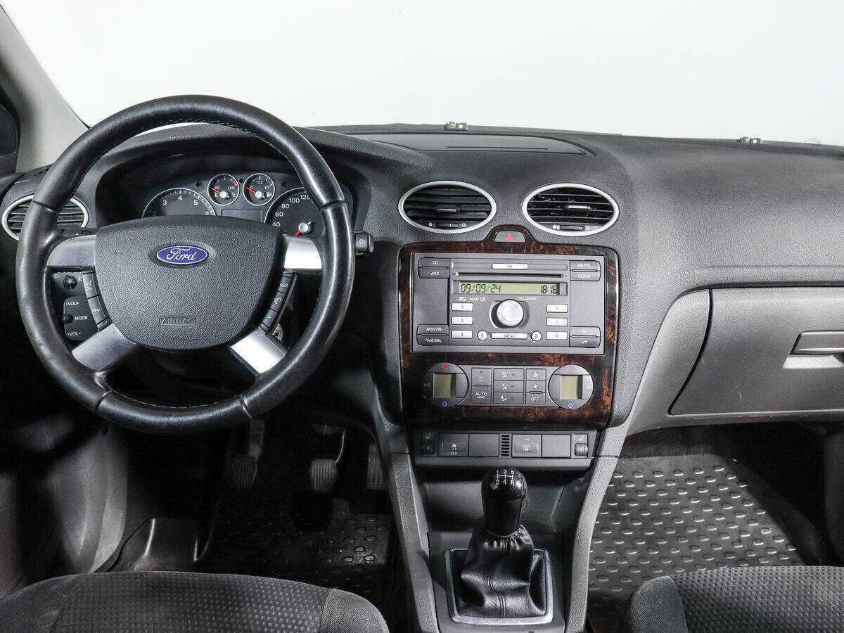 Купить Ford Focus с пробегом. Фото: #9