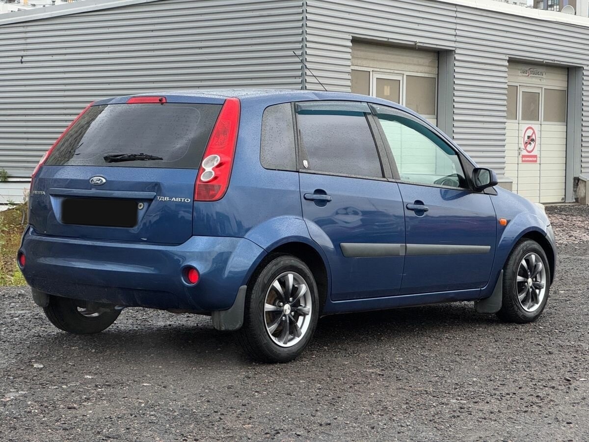 Купить Ford Fiesta с пробегом. Фото: #3