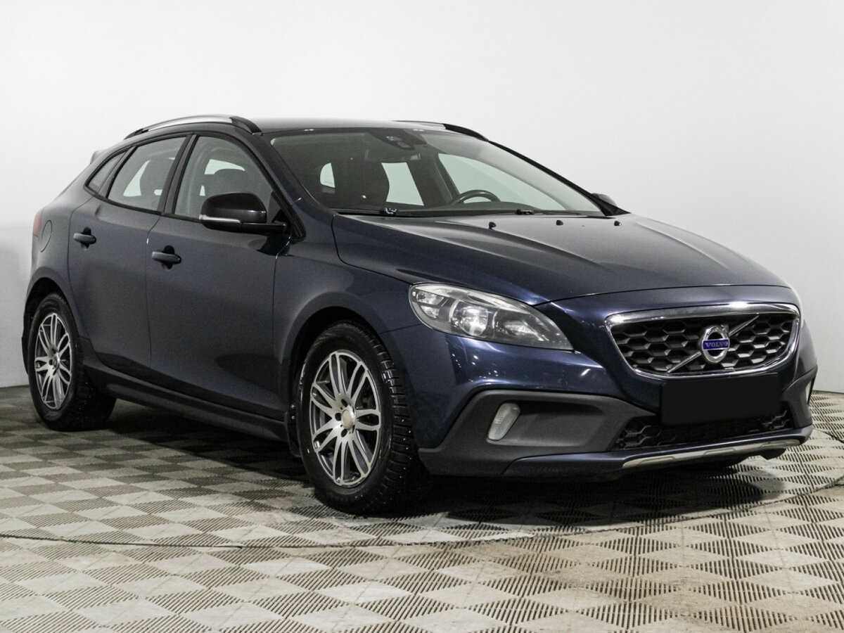 Купить Volvo V40 Cross Country с пробегом. Фото: #2