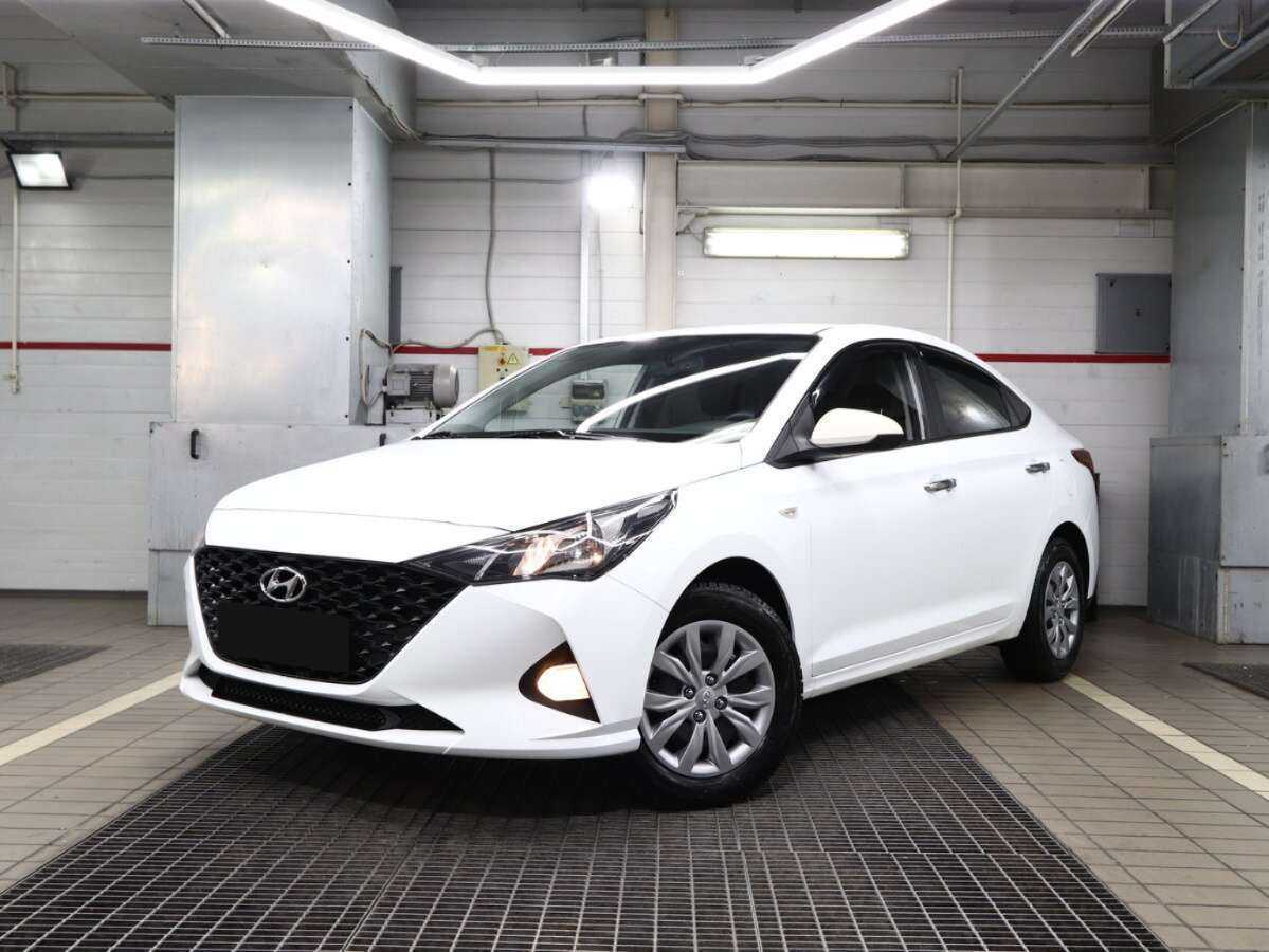 Купить Hyundai Solaris с пробегом. Фото: #0