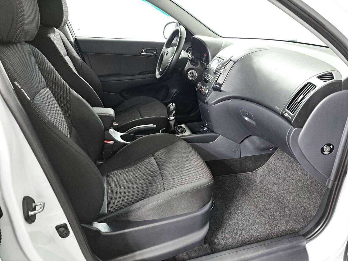 Купить Hyundai i30 с пробегом. Фото: #10