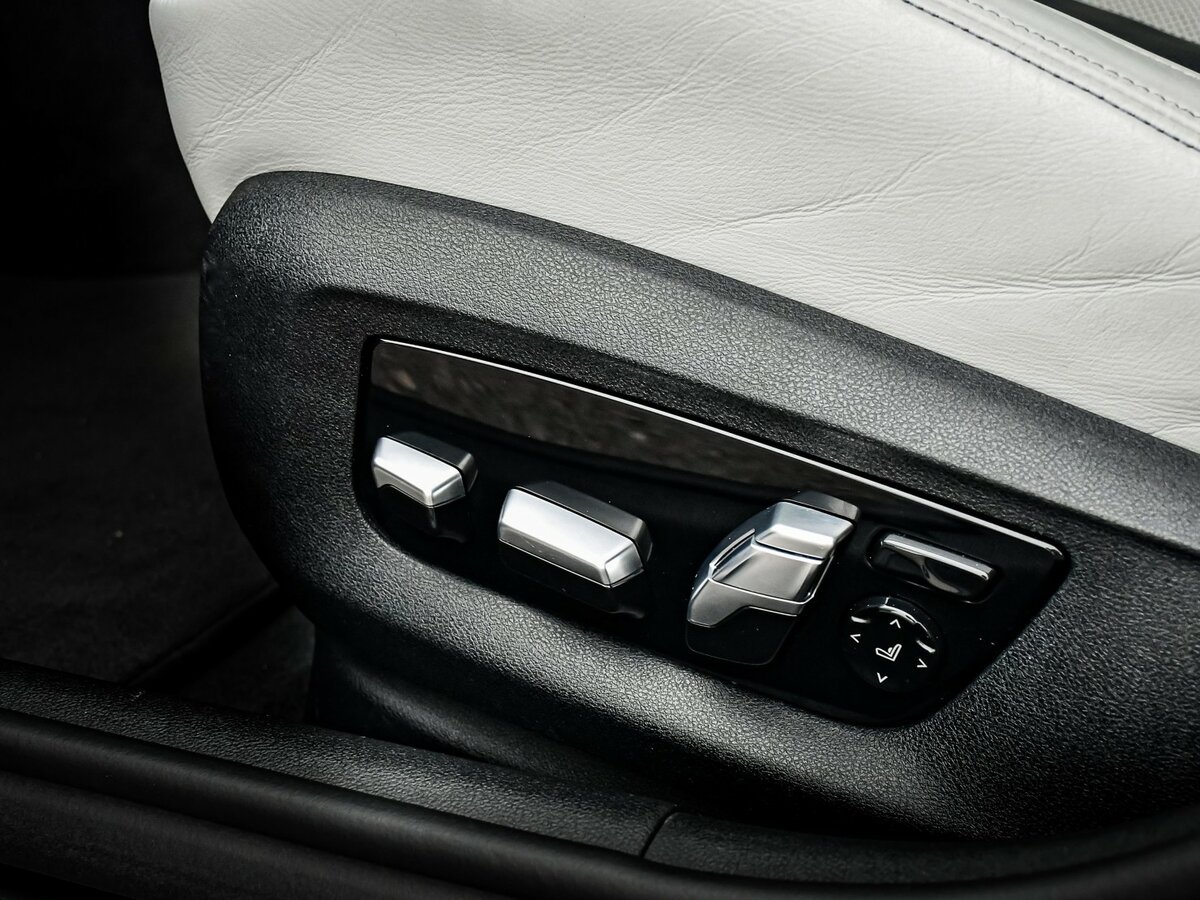 Купить BMW M5 с пробегом. Фото: #18