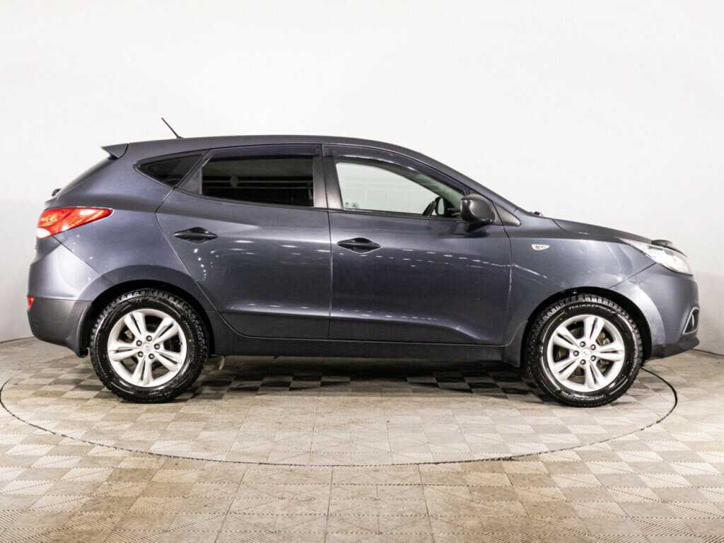 Купить Hyundai ix35 с пробегом. Фото: #3