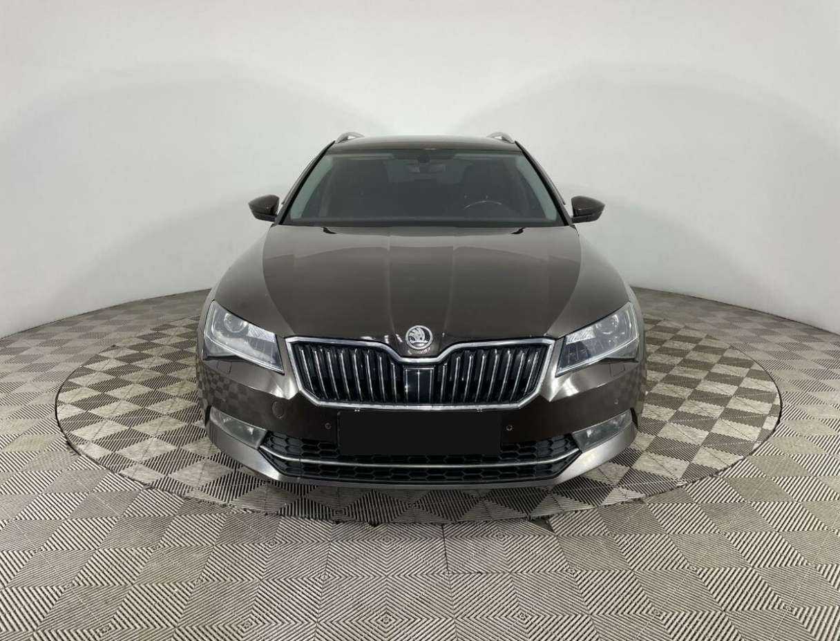 Купить Skoda Superb с пробегом. Посмотреть фото