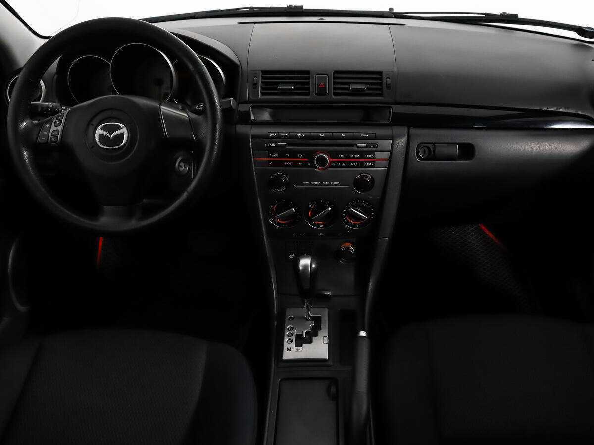 Купить Mazda 3 с пробегом. Фото: #11