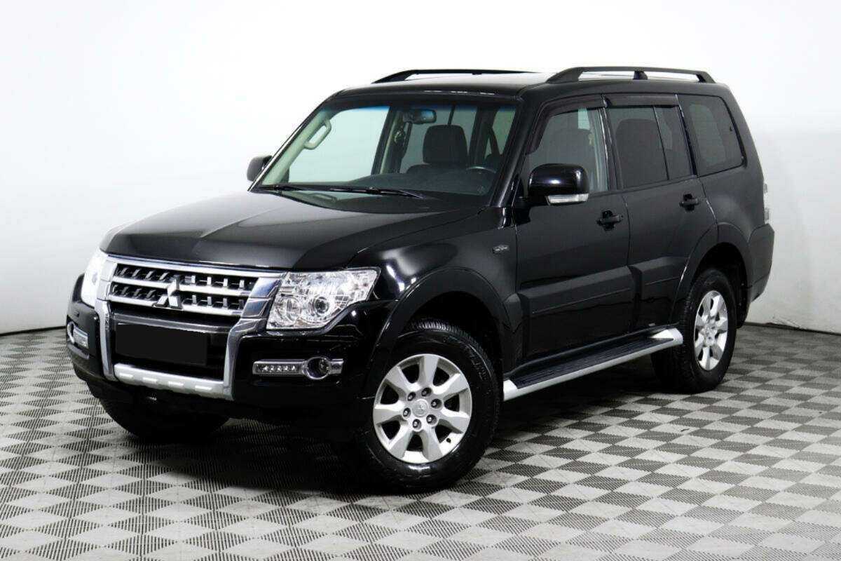 Купить Mitsubishi Pajero с пробегом. Посмотреть фото