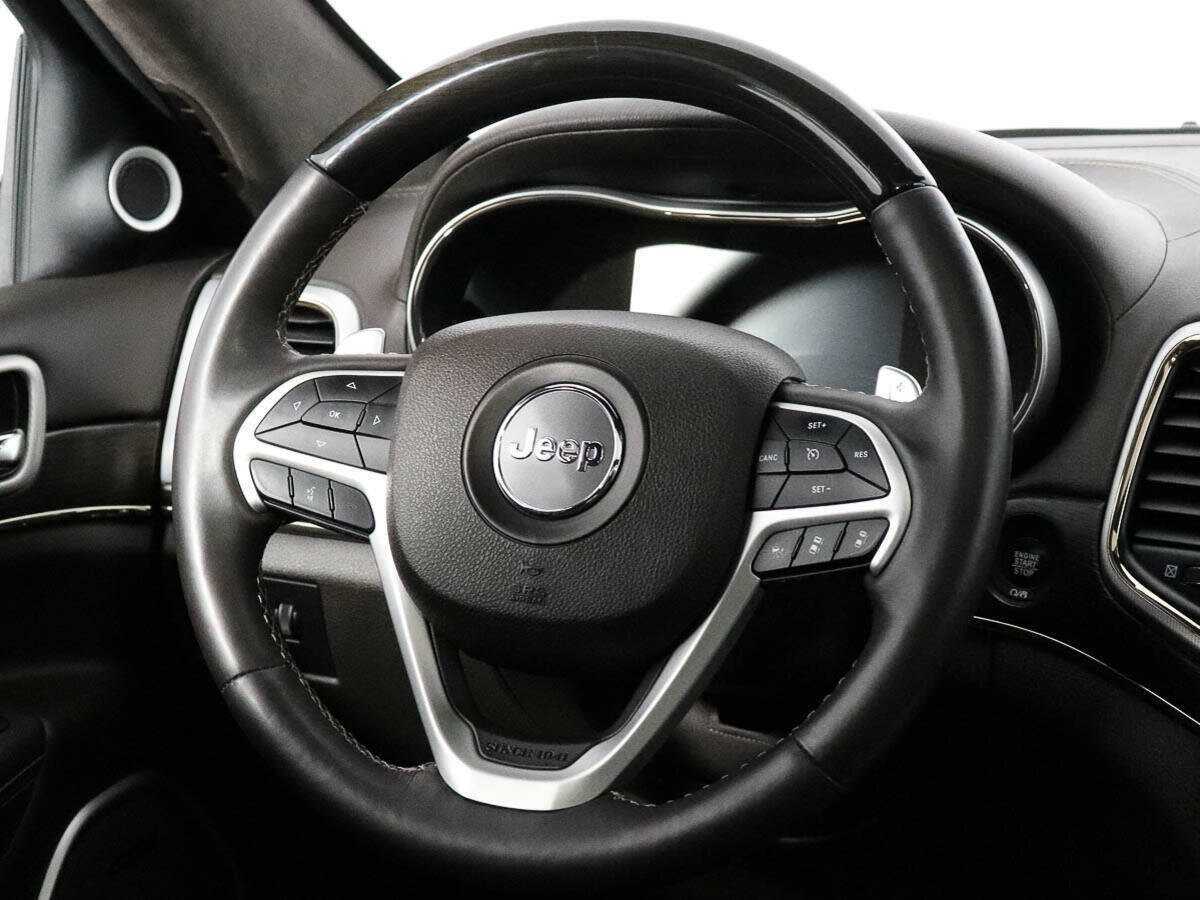 Купить Jeep Grand Cherokee с пробегом. Фото: #17