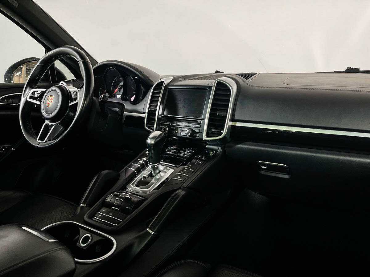 Купить Porsche Cayenne с пробегом. Фото: #8