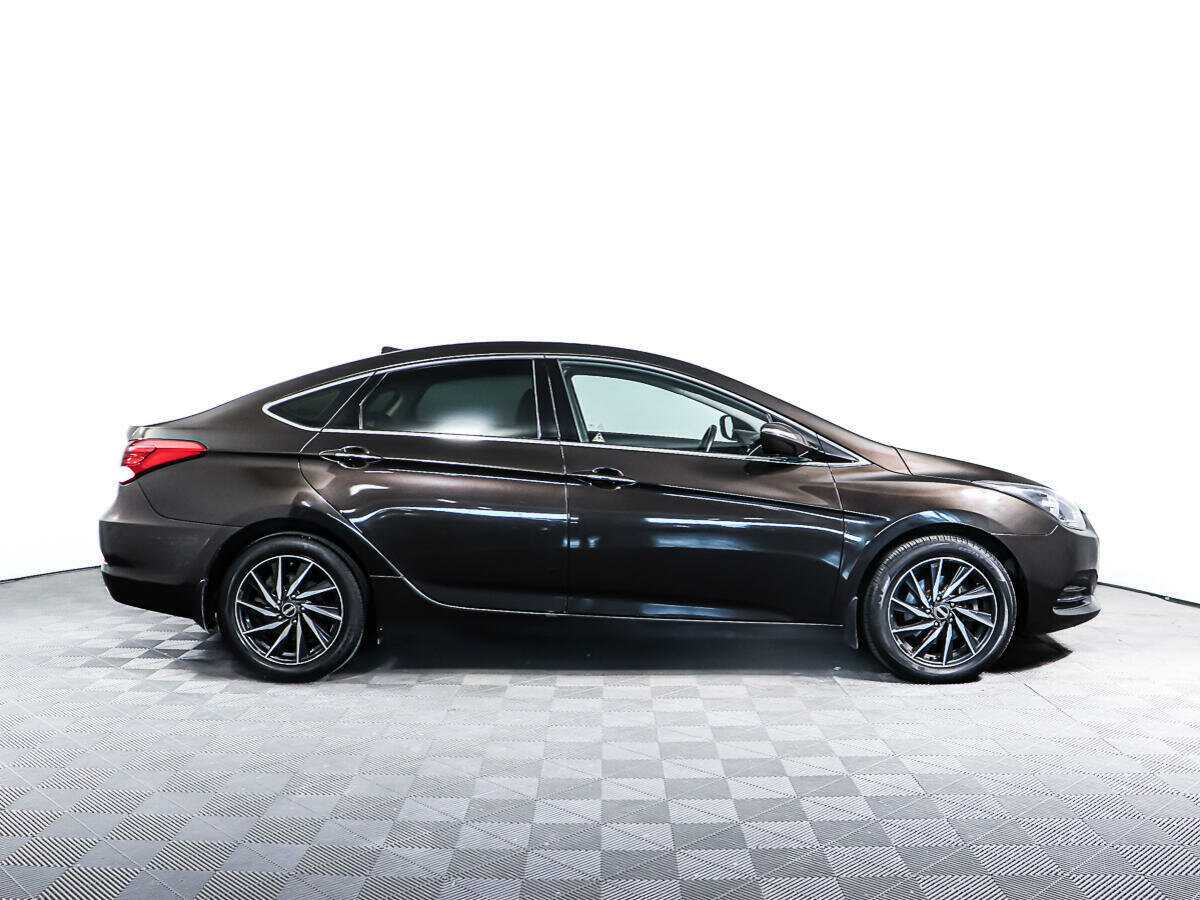 Купить Hyundai i40 с пробегом. Фото: #3