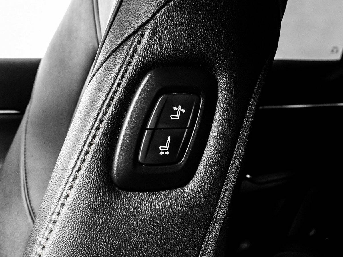 Купить Toyota Camry с пробегом. Фото: #22