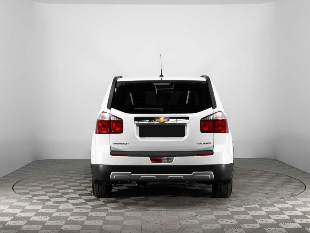 Купить Chevrolet Orlando с пробегом. Фото: #5
