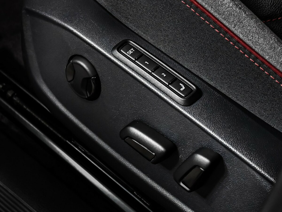 Купить Volkswagen ID.4 с пробегом. Фото: #16