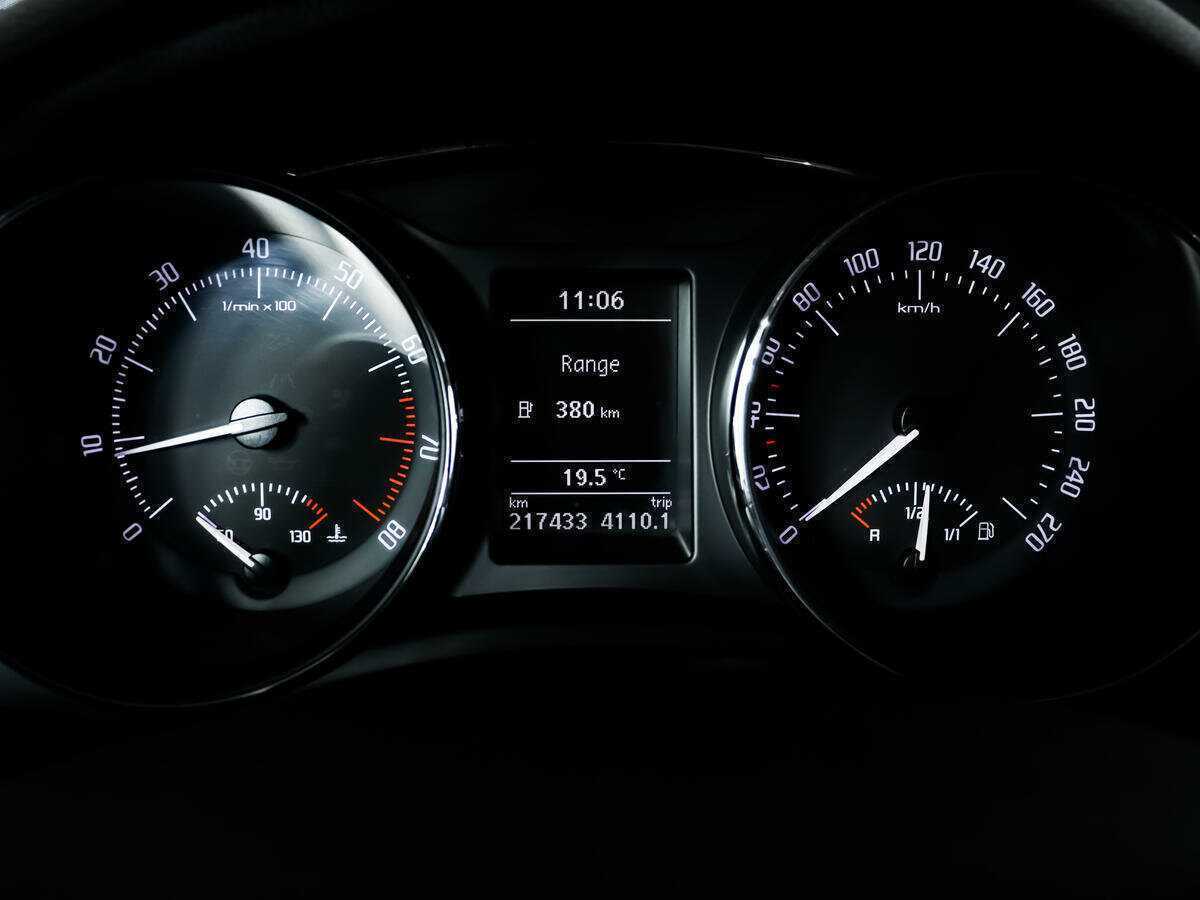 Купить Skoda Superb с пробегом. Фото: #9