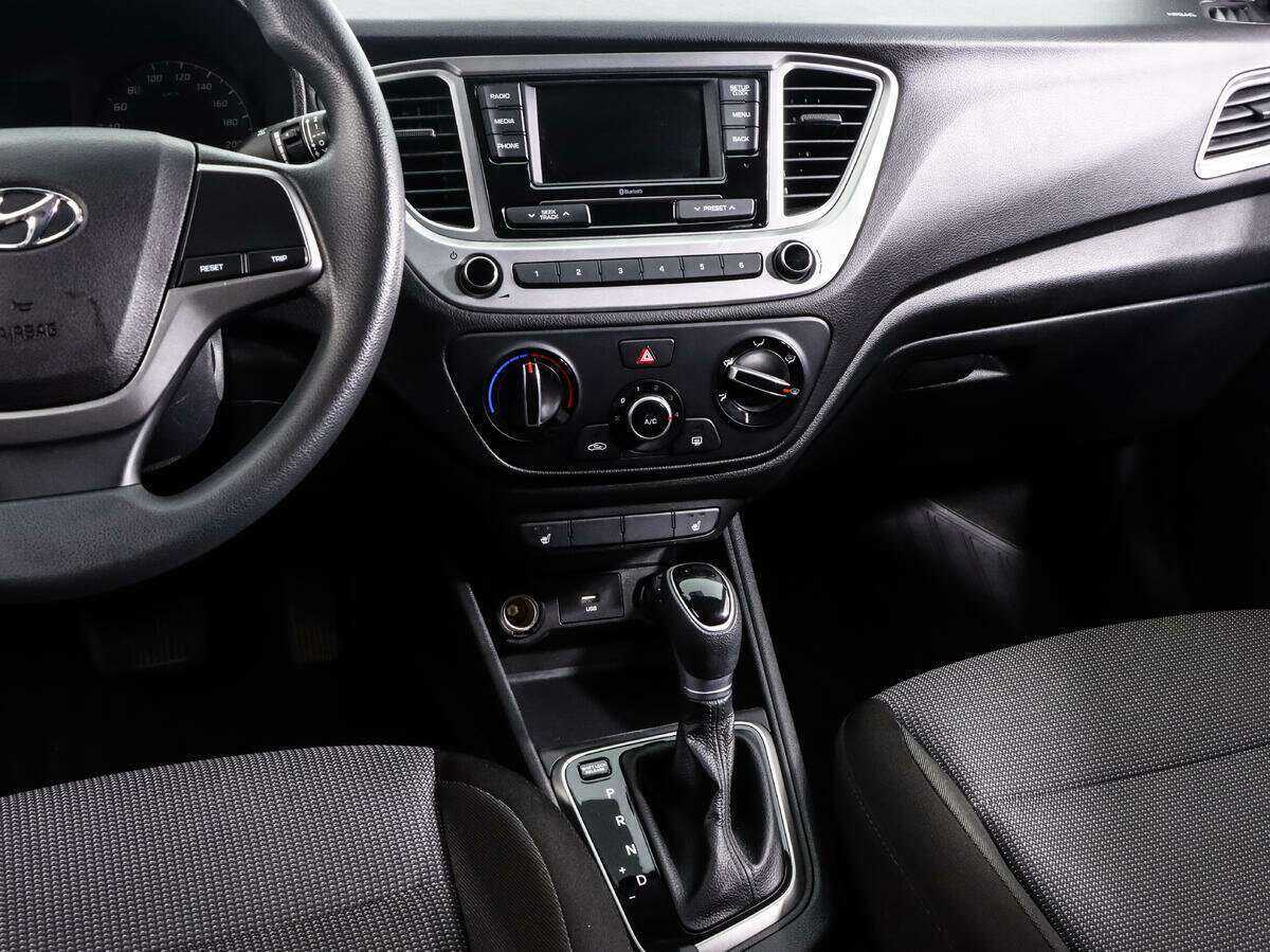 Купить Hyundai Solaris с пробегом. Фото: #12