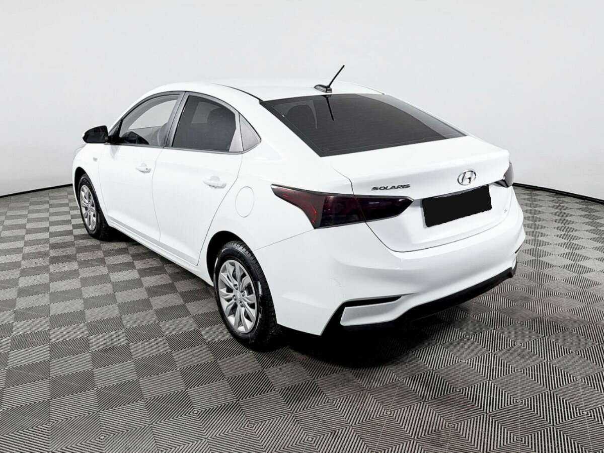 Купить Hyundai Solaris с пробегом. Фото: #6
