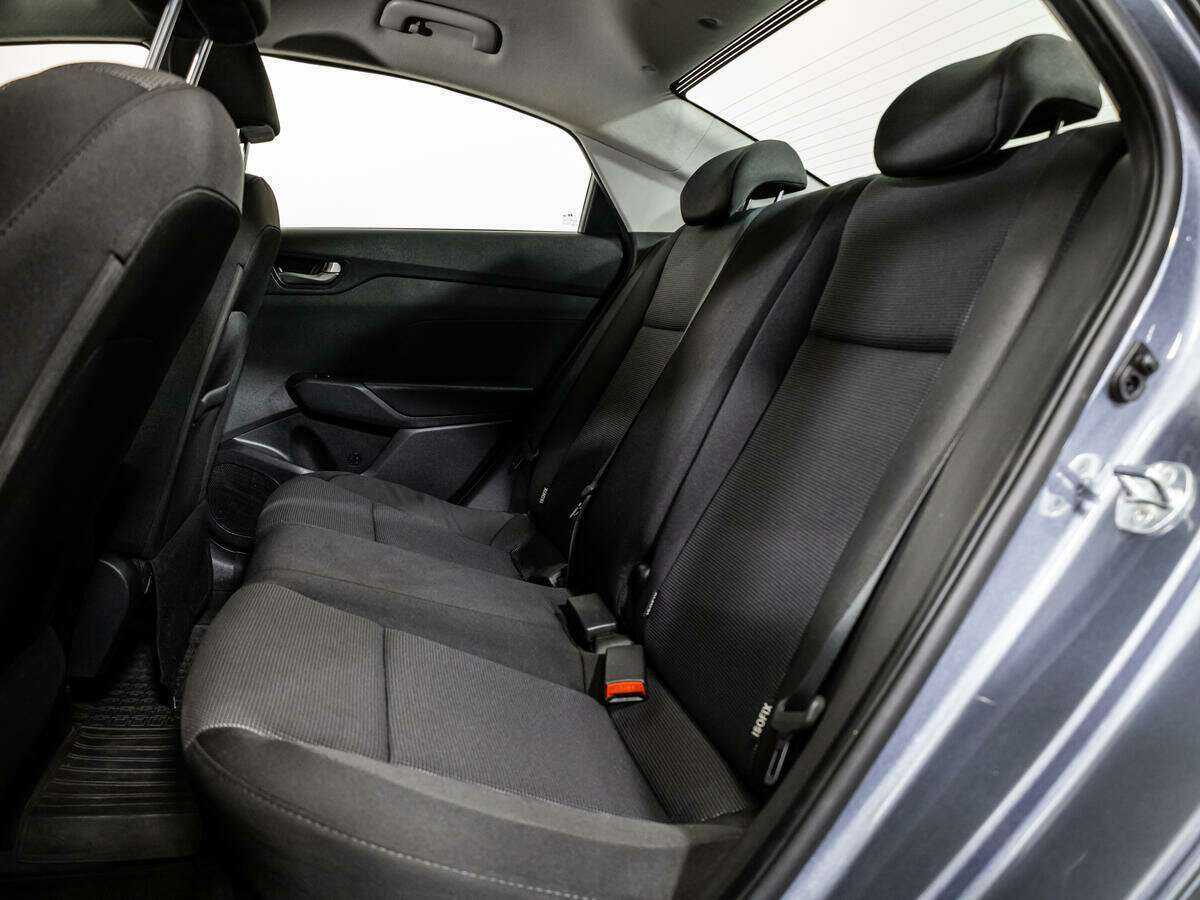 Купить Hyundai Solaris с пробегом. Фото: #9