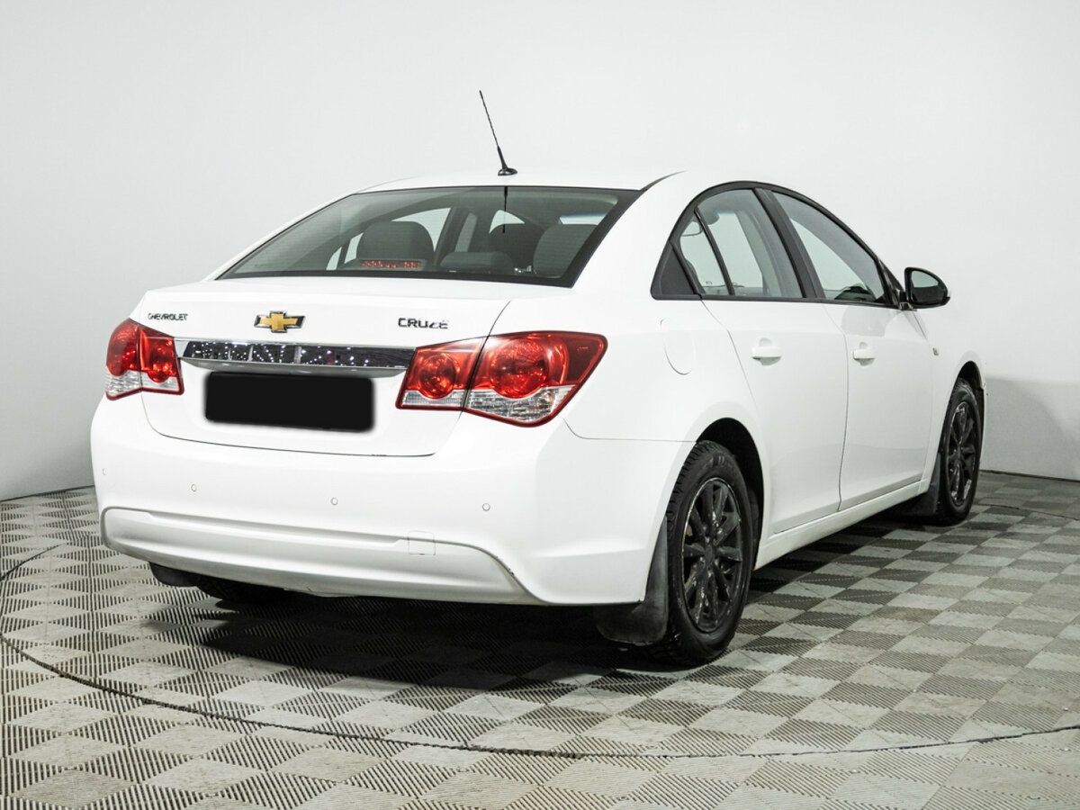 Купить Chevrolet Cruze с пробегом. Фото: #4