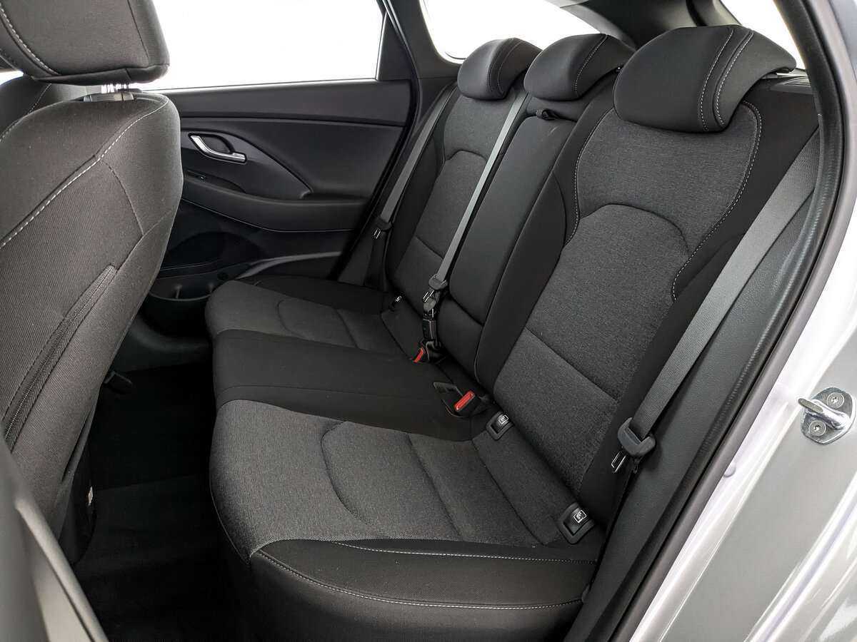 Купить Hyundai i30 с пробегом. Фото: #17
