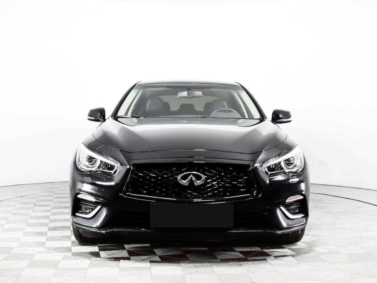 Купить Infiniti Q50 с пробегом. Фото: #1