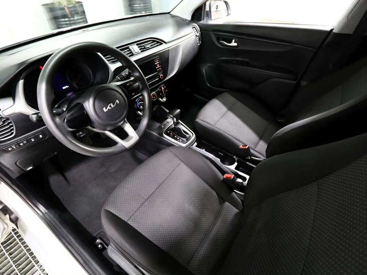 Купить Kia Rio с пробегом. Фото: #5