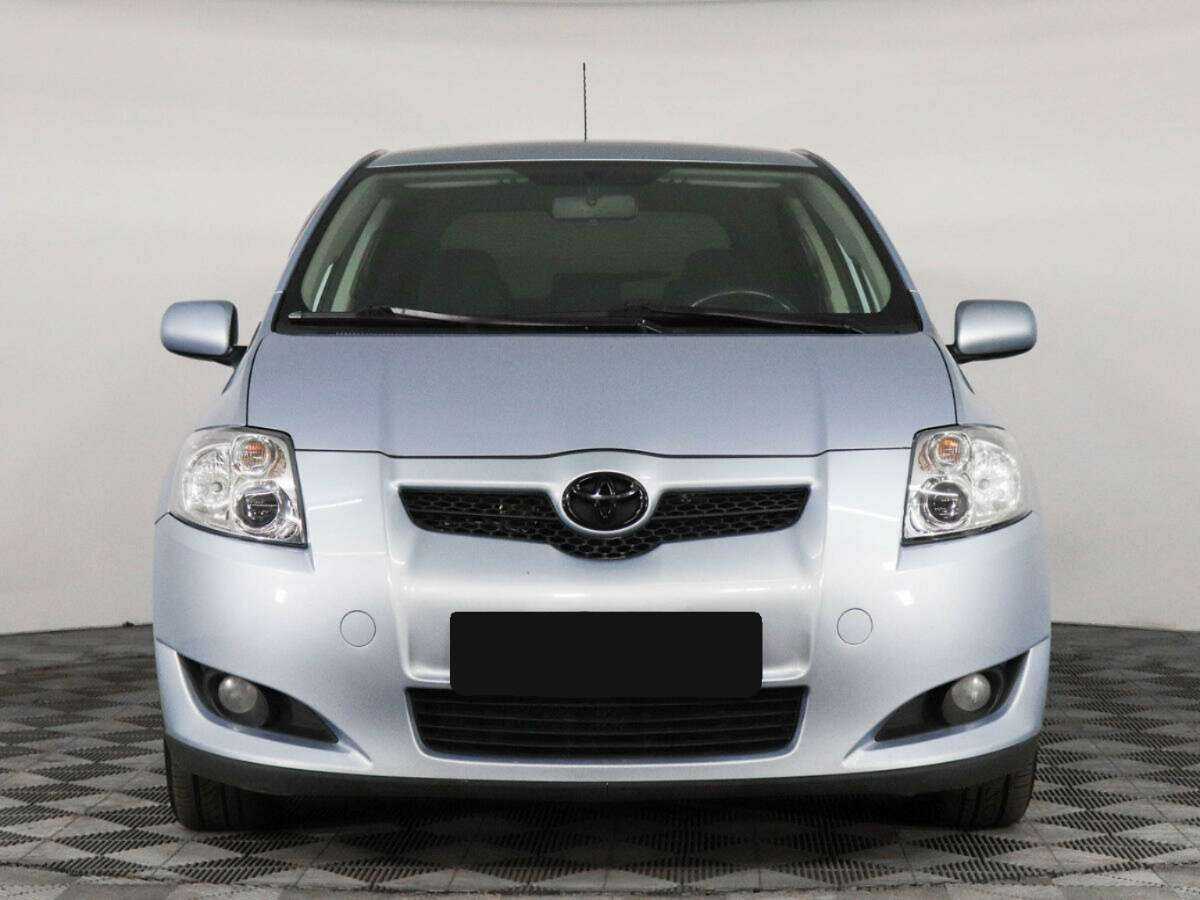 Купить Toyota Auris с пробегом. Фото: #1