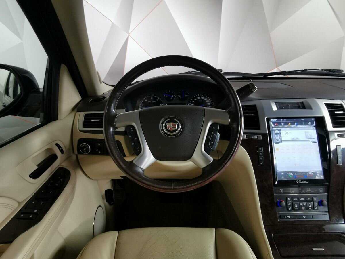 Купить Cadillac Escalade с пробегом. Фото: #12