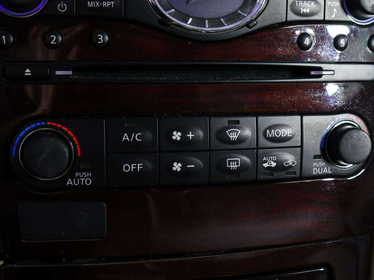 Купить Infiniti EX с пробегом. Фото: #19