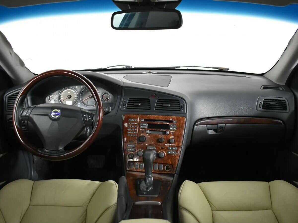 Купить Volvo S60 с пробегом. Фото: #8