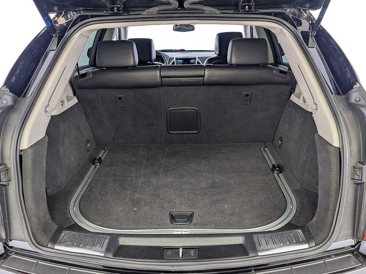 Купить Cadillac SRX с пробегом. Фото: #9