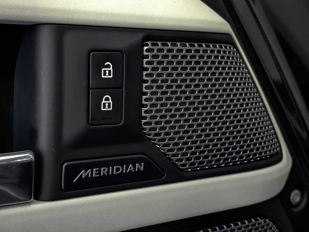 Купить Land Rover Defender с пробегом. Фото: #25
