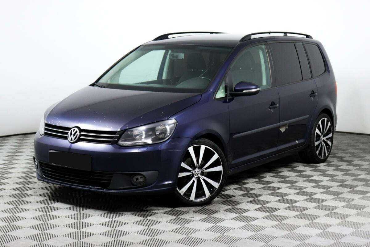 Купить Volkswagen Touran с пробегом. Посмотреть фото