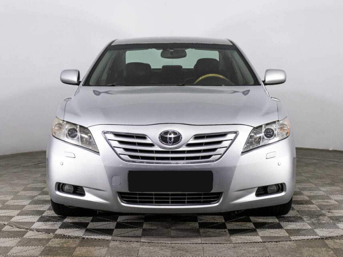 Купить Toyota Camry с пробегом. Фото: #1
