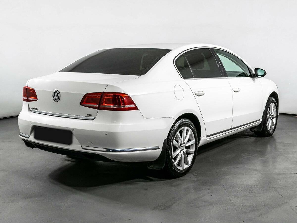 Купить Volkswagen Passat с пробегом. Фото: #4