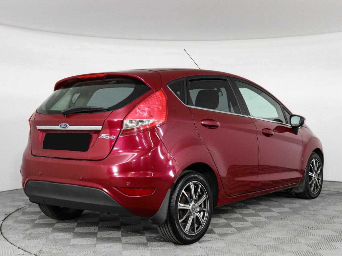 Купить Ford Fiesta с пробегом. Фото: #2