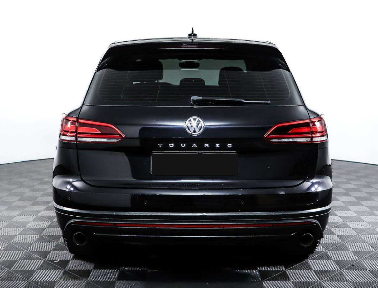 Купить Volkswagen Touareg с пробегом. Фото: #5