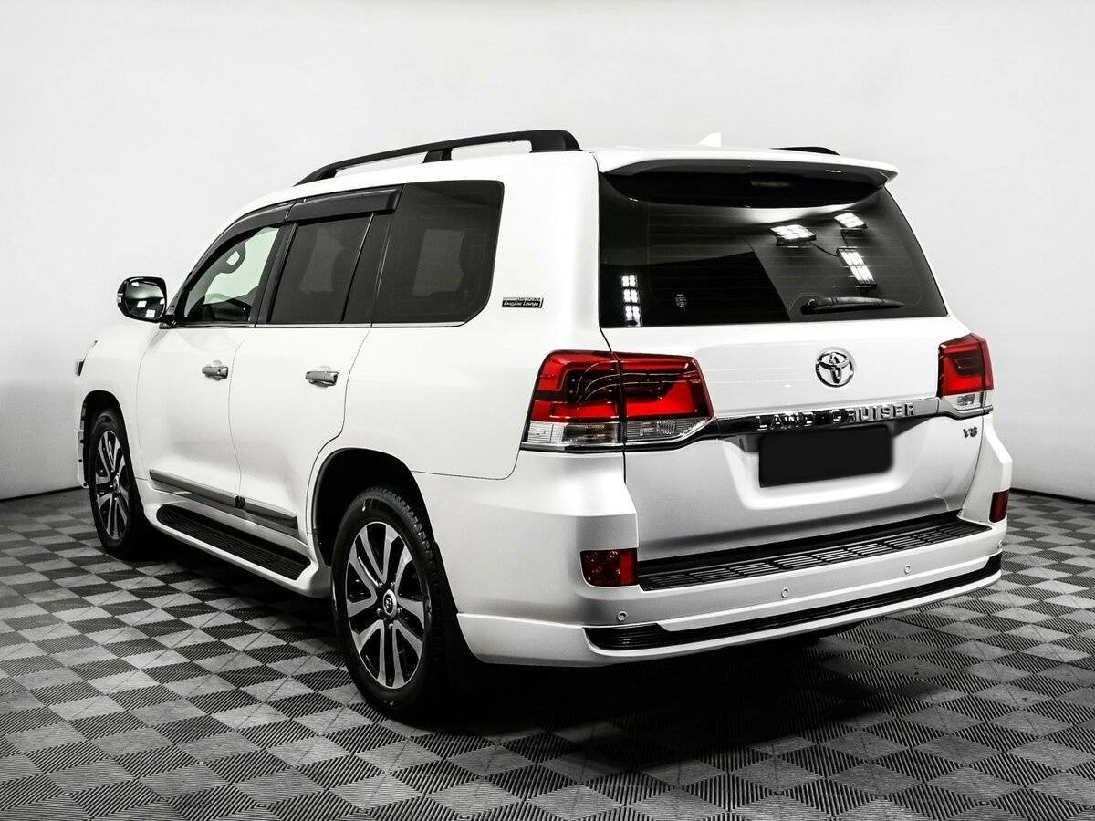 Купить Toyota Land Cruiser с пробегом. Фото: #6