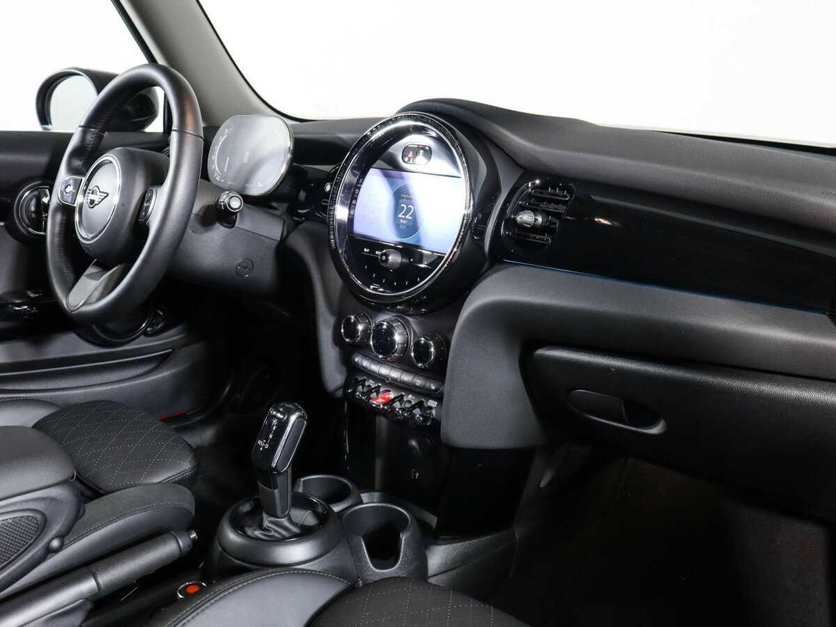 Купить Mini Hatch с пробегом. Фото: #5