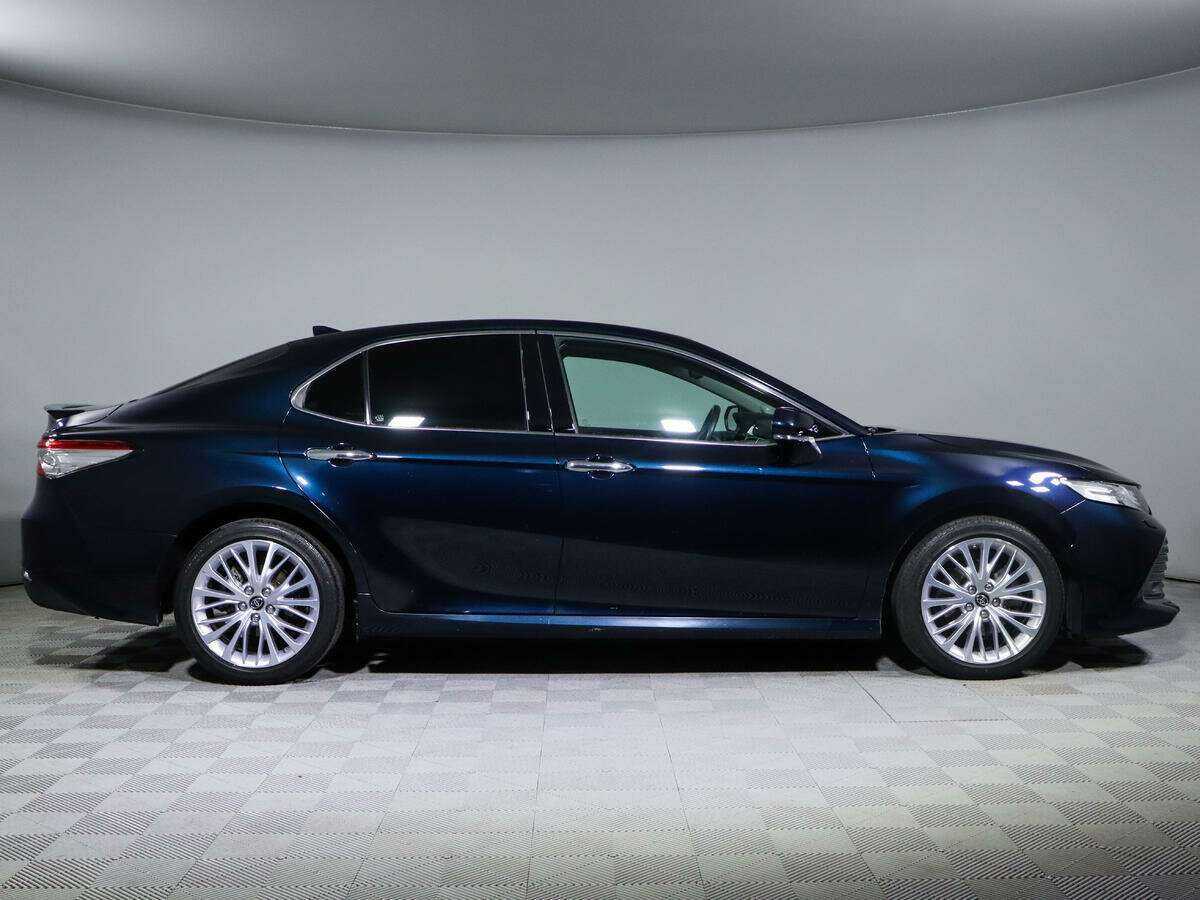 Купить Toyota Camry с пробегом. Фото: #3
