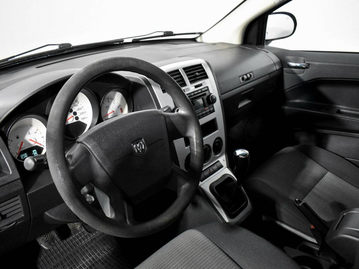 Купить Dodge Caliber с пробегом. Фото: #8