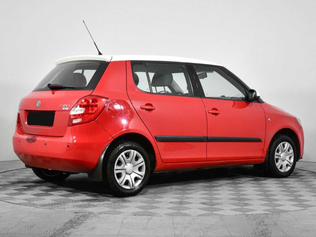 Купить Skoda Fabia с пробегом. Фото: #4