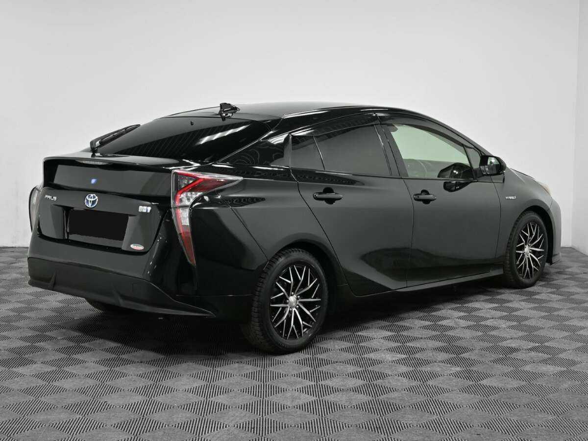 Купить Toyota Prius с пробегом. Фото: #1