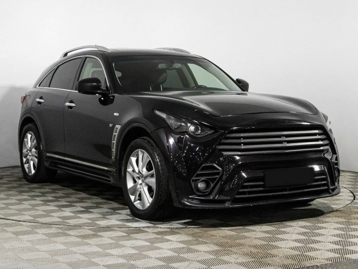 Купить Infiniti QX70 с пробегом. Фото: #2